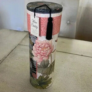 Wine caddy with tassel